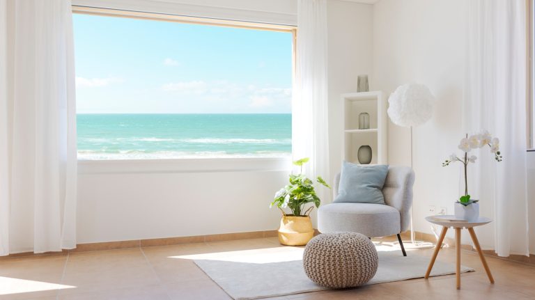9 Common Coastal Decor Errors (And How to Correct Them)<br />