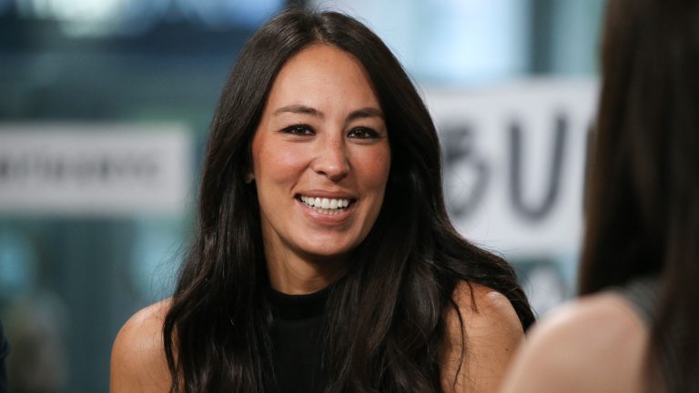 Joanna Gaines’ Tip to Declutter Your Bathroom with Style