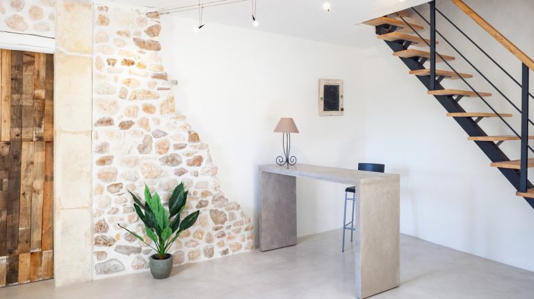Create a Faux Stone Accent Wall Using Budget-Friendly Materials