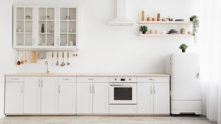 How to Transform Your Cold Kitchen into a Cozy Space Instantly
